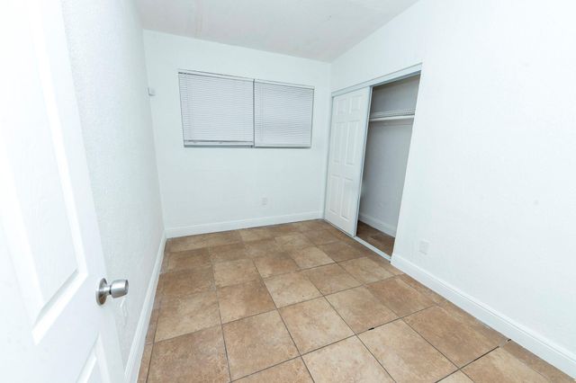 205 NW 33rd Ave, Lauderhill, FL 33311