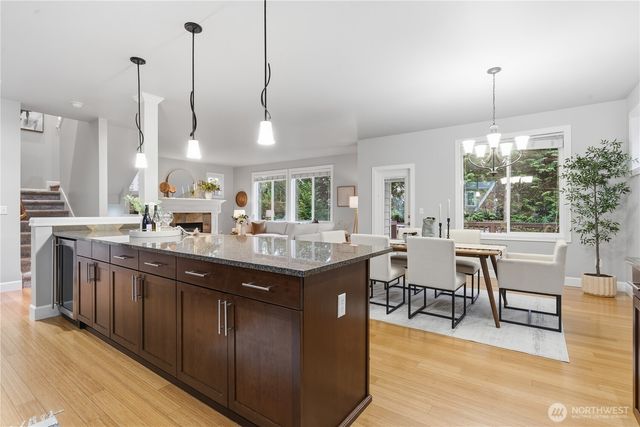 12325 NE 86th Way, Kirkland, WA 98033