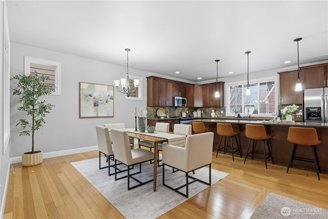 12325 NE 86th Way, Kirkland, WA 98033