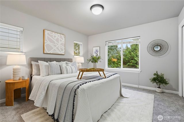 12325 NE 86th Way, Kirkland, WA 98033