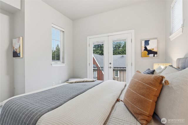 12325 NE 86th Way, Kirkland, WA 98033