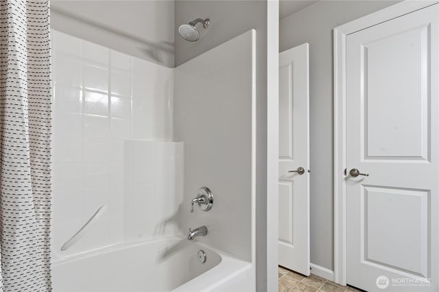 12325 NE 86th Way, Kirkland, WA 98033