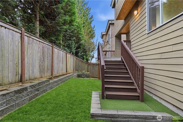 12325 NE 86th Way, Kirkland, WA 98033