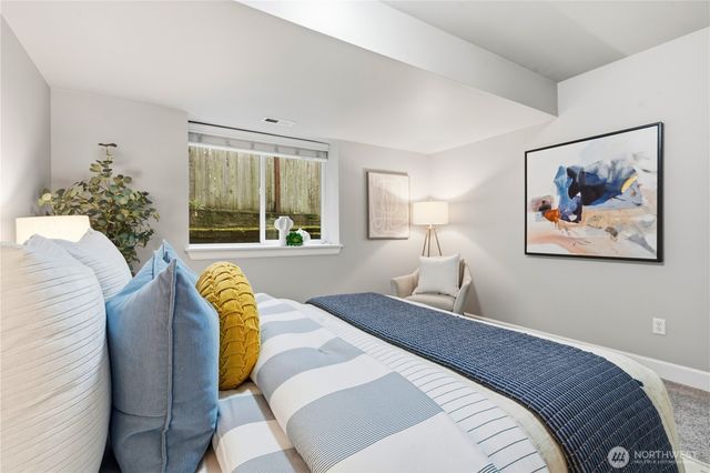 12325 NE 86th Way, Kirkland, WA 98033