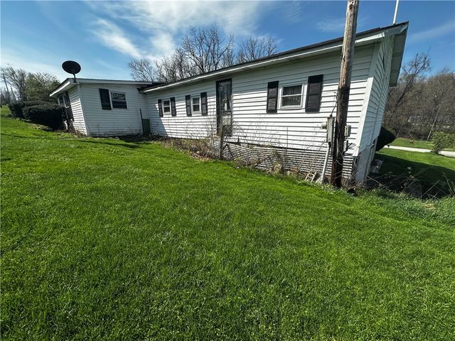189 Apollo Road Ext, Mt Pleasant Twp, PA 15666