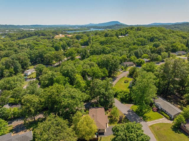 3900 Laird Lane, Chattanooga, TN 37415