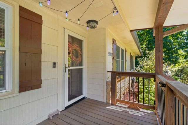 3900 Laird Lane, Chattanooga, TN 37415