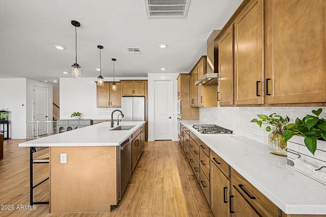 40234 N ALEGRE Drive, San Tan Valley, AZ 85140