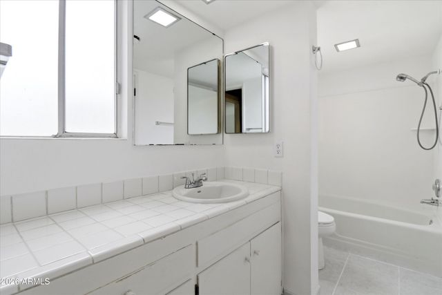100 W MARYLAND Avenue H1, Phoenix, AZ 85013