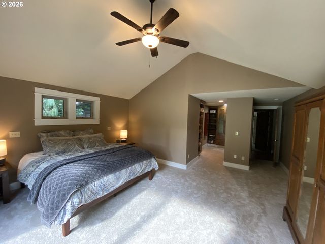 31860 Sw PEACH COVE Rd, West Linn, OR 97068