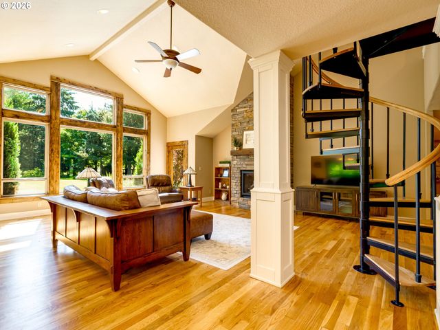 31860 Sw PEACH COVE Rd, West Linn, OR 97068