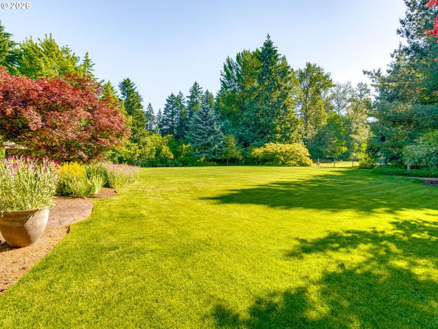31860 Sw PEACH COVE Rd, West Linn, OR 97068
