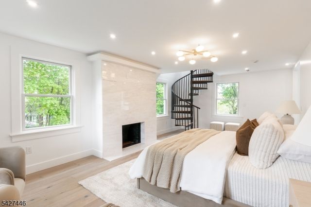 517 Park St, Montclair Twp., NJ 07043