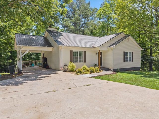 18 Chickasaw Trail, Cleveland, GA 30528