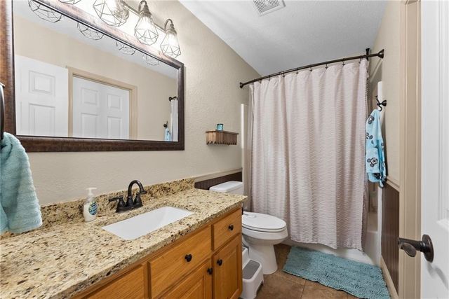 18 Chickasaw Trail, Cleveland, GA 30528