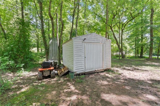 18 Chickasaw Trail, Cleveland, GA 30528