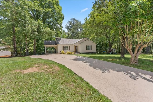 18 Chickasaw Trail, Cleveland, GA 30528
