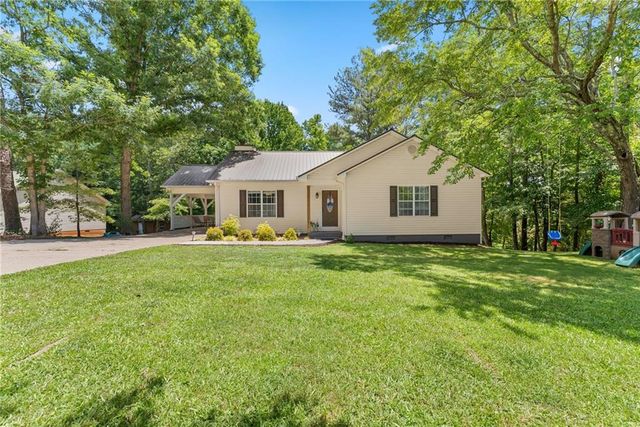 18 Chickasaw Trail, Cleveland, GA 30528