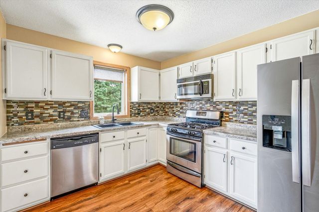 840 County Road D East, Little Canada, MN 55109