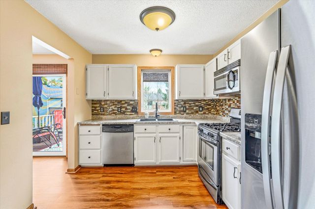 840 County Road D East, Little Canada, MN 55109