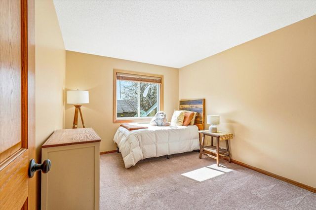 840 County Road D East, Little Canada, MN 55109