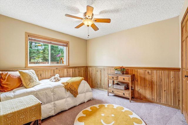 840 County Road D East, Little Canada, MN 55109