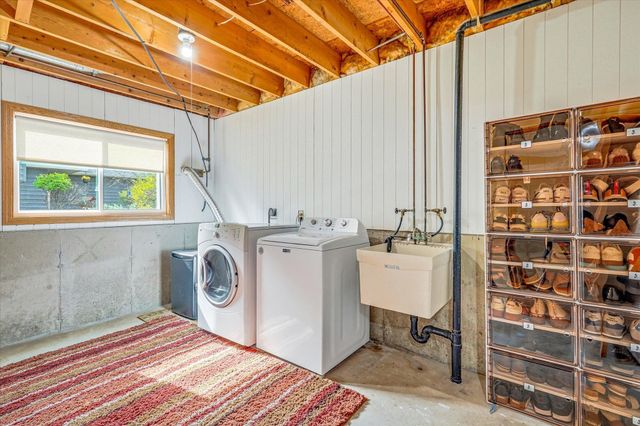 840 County Road D East, Little Canada, MN 55109