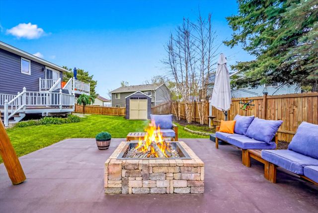 840 County Road D East, Little Canada, MN 55109