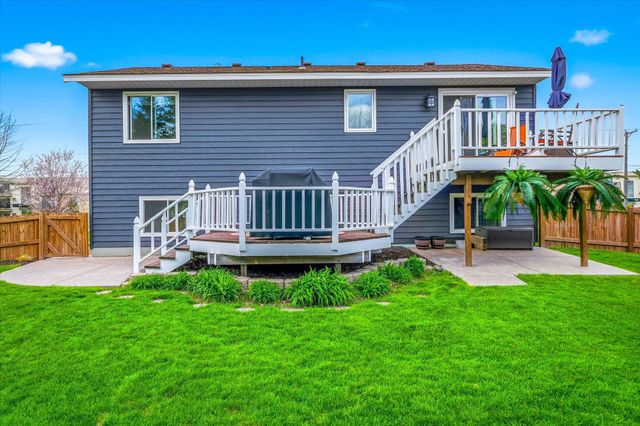 840 County Road D East, Little Canada, MN 55109