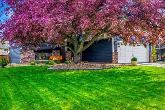 840 County Road D East, Little Canada, MN 55109