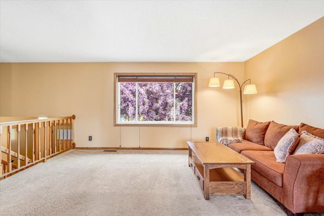 840 County Road D East, Little Canada, MN 55109