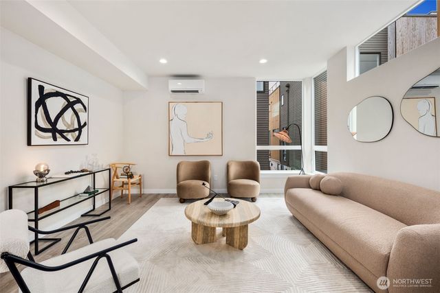 9239 A 16th Avenue SW, Seattle, WA 98106