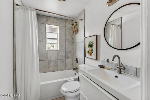 2723 N Richey Boulevard, Tucson, AZ 85716