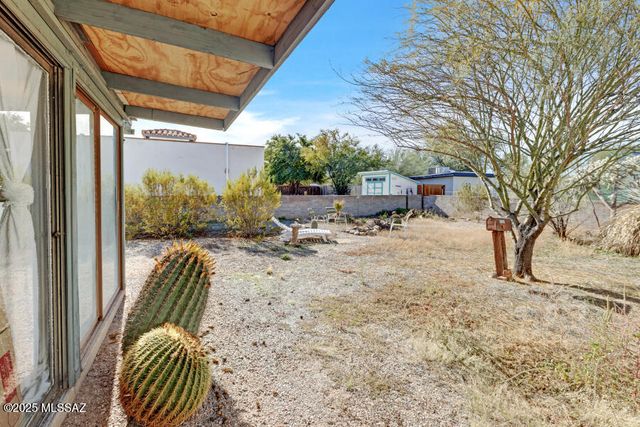 2723 N Richey Boulevard, Tucson, AZ 85716