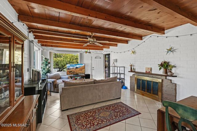 2723 N Richey Boulevard, Tucson, AZ 85716