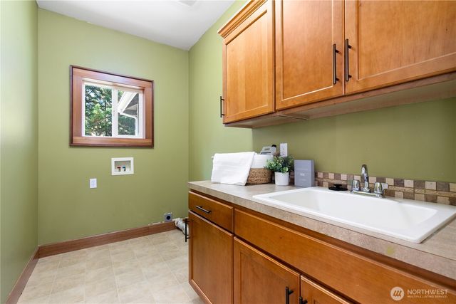 7106 71st Avenue NW, Gig Harbor, WA 98335