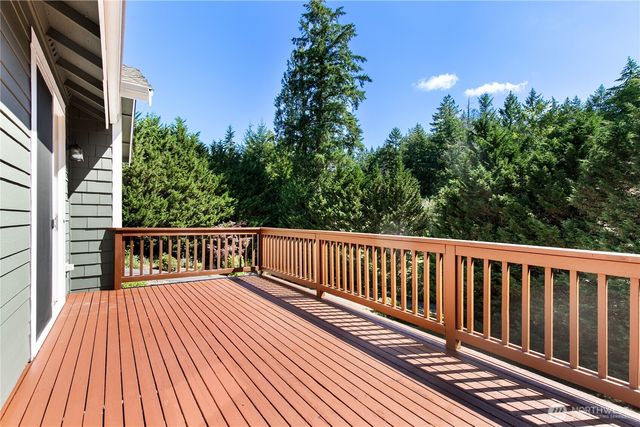 7106 71st Avenue NW, Gig Harbor, WA 98335
