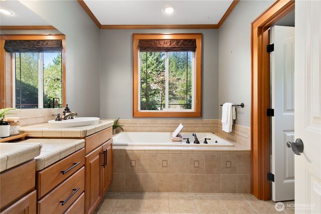 7106 71st Avenue NW, Gig Harbor, WA 98335
