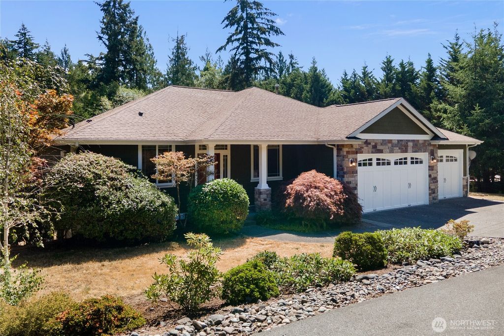 7106 71st Avenue NW, Gig Harbor, WA 98335