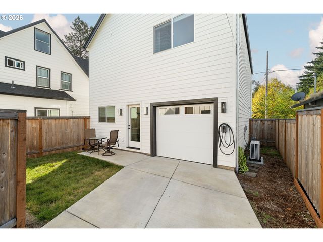 5793 Se RAMONA St, Portland, OR 97206