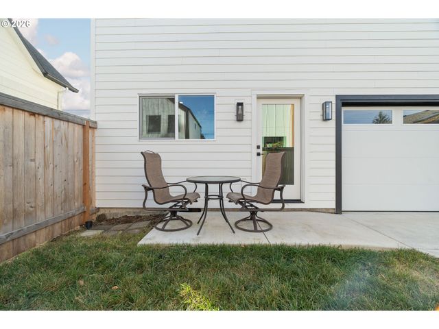 5793 Se RAMONA St, Portland, OR 97206