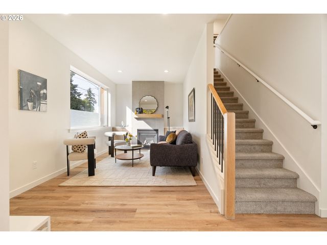5793 Se RAMONA St, Portland, OR 97206