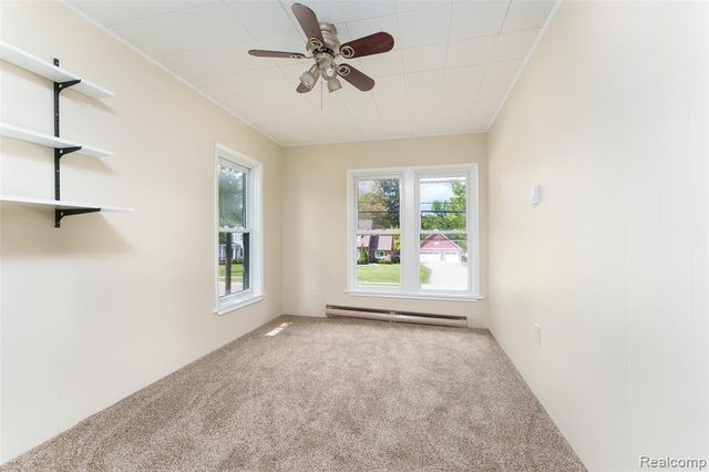 712 E Grand River Avenue, Fowlerville, MI 48836
