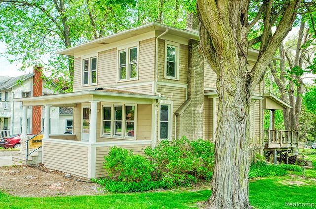 712 E Grand River Avenue, Fowlerville, MI 48836