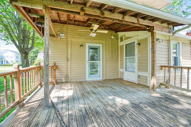 712 E Grand River Avenue, Fowlerville, MI 48836