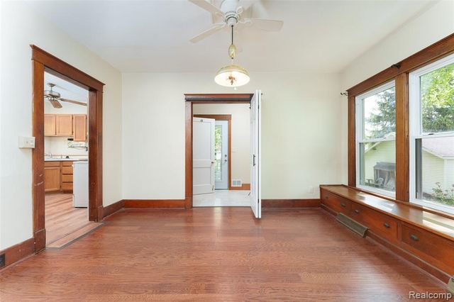 712 E Grand River Avenue, Fowlerville, MI 48836
