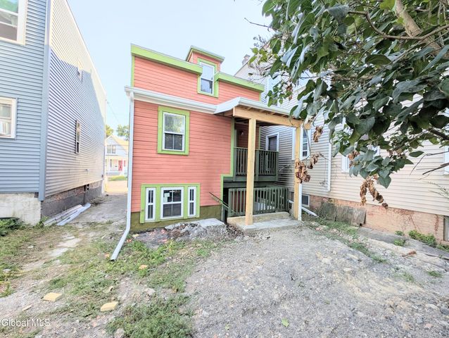 227 2nd Avenue, Albany, NY 12209