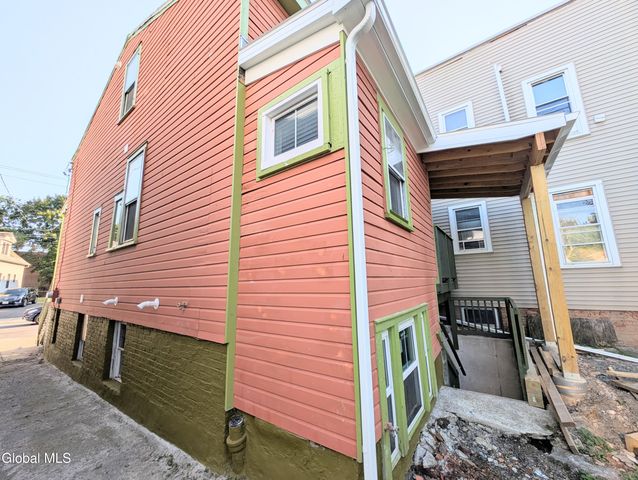 227 2nd Avenue, Albany, NY 12209