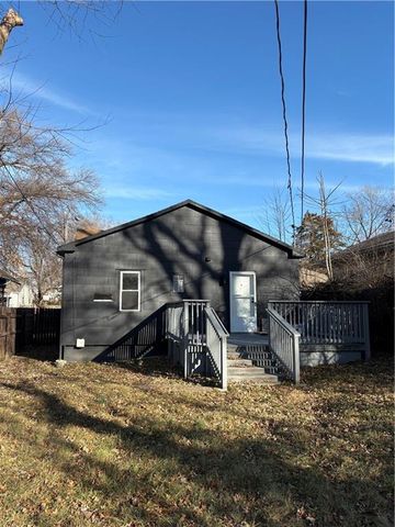 3007 W 44TH Avenue, Kansas City, KS 66103