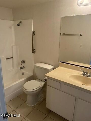 1119 Via Montoya 20, Camarillo, CA 93010